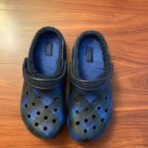 plaid lined crocs
